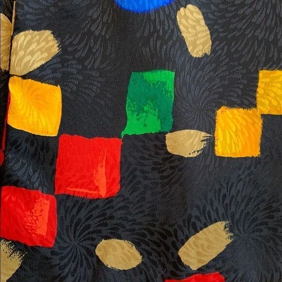 Black Jaquard primary colors polyester scarf - Picture 2 of 5